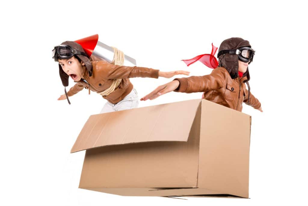 ילדים בטיול משפחתי במזרח