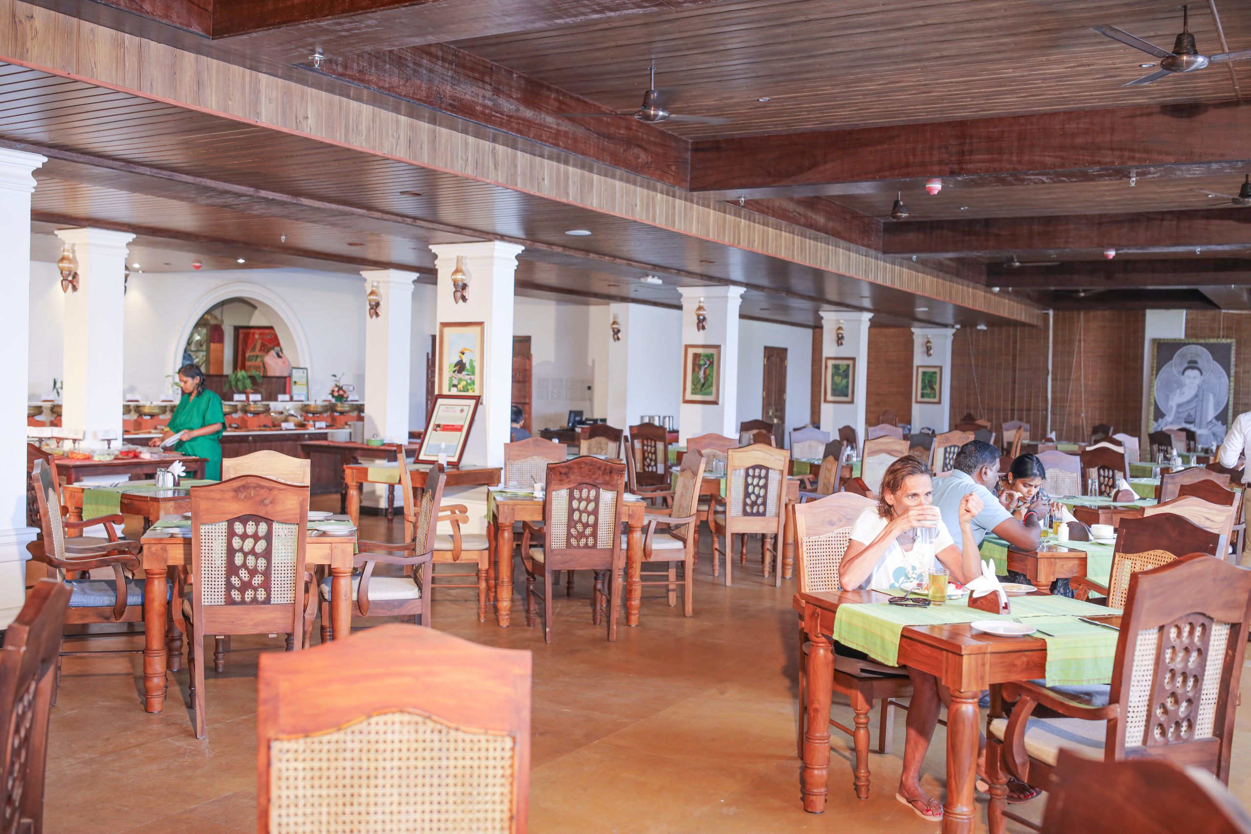 Restaurant 2