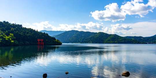 Hakone אגם